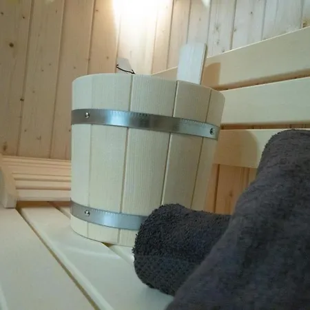 Herz Von 5 Mit Terrasse Und Sauna